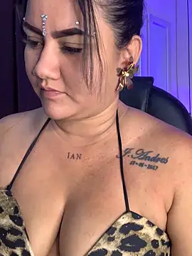Snapshot of Alexa_marquis chatting on 05-06-26, 11:47 Alexa marquis online show from 05-06-26, 11:47