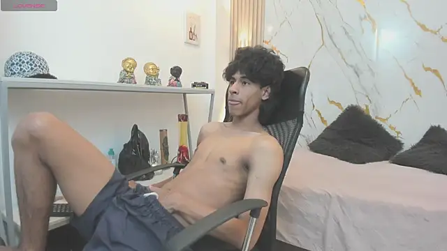 Zayn Fox32 online show from 05-07-26, 07:17