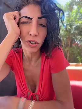 Yasmiinee online show from 06-19-26, 11:27