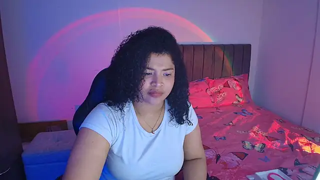Snapshot of Nerea- chatting on 05-03-26, 03:00 Nerea- online show from 05-03-26, 03:00