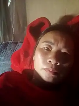 Snapshot of Lella_01 chatting on 05-31-26, 10:32 Lella 01 online show from 05-31-26, 10:32