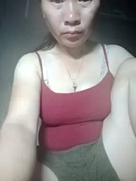 Snapshot of Lella_01 chatting on 06-11-26, 12:01 Lella 01 online show from 06-11-26, 12:01