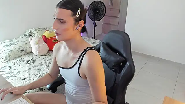  shantallskinny  online show from 05-28-26, 05:04
