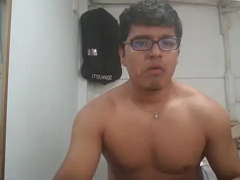 UnevenFlake348 online show from 04-26-26, 02:36