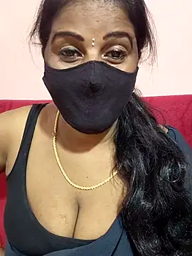 Snapshot of Sunitha-tamilponu chatting on 05-04-26, 06:11 Sunitha-tamilponu online show from 05-04-26, 06:11