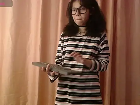 Snapshot of majumei chatting on 06-18-26, 01:59 majumei online show from 06-18-26, 01:59