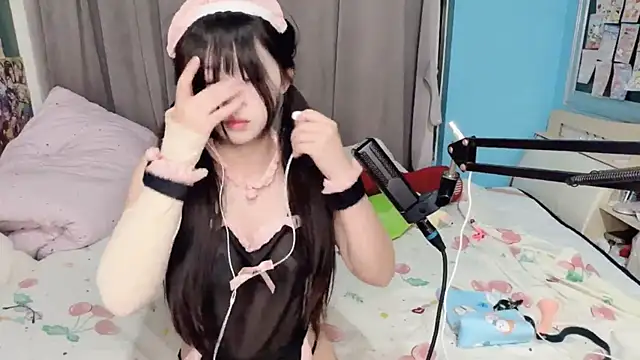 Snapshot of xiaoben-11 chatting on 05-04-26, 03:48 xiaoben-11 online show from 05-04-26, 03:48