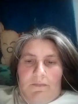 Snapshot of IrisMaris37 chatting on 05-06-26, 10:52 IrisMaris37 online show from 05-06-26, 10:52