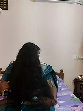 Snapshot of telugu_Geetha40 chatting on 07-25-26, 06:21 telugu Geetha40 online show from 07-25-26, 06:21