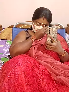 Snapshot of telugu_Geetha40 chatting on 06-21-26, 07:25 telugu Geetha40 online show from 06-21-26, 07:25