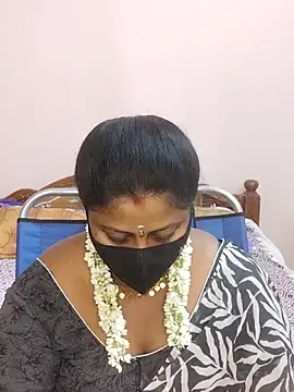 Snapshot of telugu_Geetha40 chatting on 05-07-26, 07:12 telugu Geetha40 online show from 05-07-26, 07:12