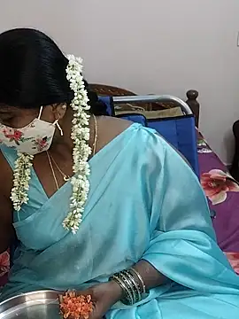 Snapshot of telugu_Geetha40 chatting on 05-11-26, 06:26 telugu Geetha40 online show from 05-11-26, 06:26