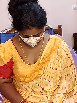 Snapshot of telugu_Geetha40 chatting on 06-15-26, 06:57 telugu Geetha40 online show from 06-15-26, 06:57