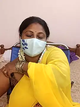 Snapshot of telugu_Geetha40 chatting on 05-18-26, 08:30 telugu Geetha40 online show from 05-18-26, 08:30