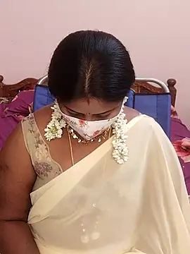 Snapshot of telugu_Geetha40 chatting on 05-13-26, 07:04 telugu Geetha40 online show from 05-13-26, 07:04