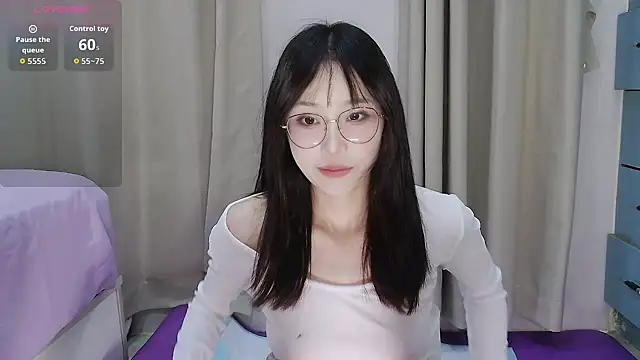 Snapshot of Nancy-A1 chatting on 07-01-26, 11:54 Nancy-A1 online show from 07-01-26, 11:54