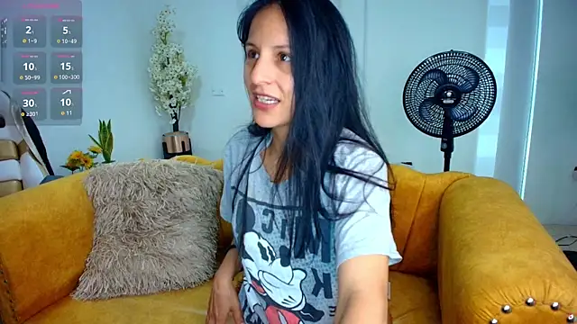 Snapshot of Antonella_rivers chatting on 05-30-26, 12:44 Antonella rivers online show from 05-30-26, 12:44