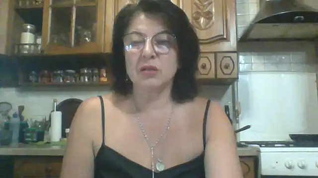 Snapshot of Fiona06 chatting on 05-23-26, 07:35 Fiona06 online show from 05-23-26, 07:35