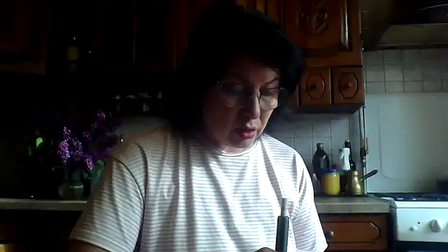 Snapshot of Fiona06 chatting on 05-18-26, 04:18 Fiona06 online show from 05-18-26, 04:18