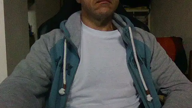 Snapshot of kelper18 chatting on 05-10-26, 02:30 kelper18 online show from 05-10-26, 02:30
