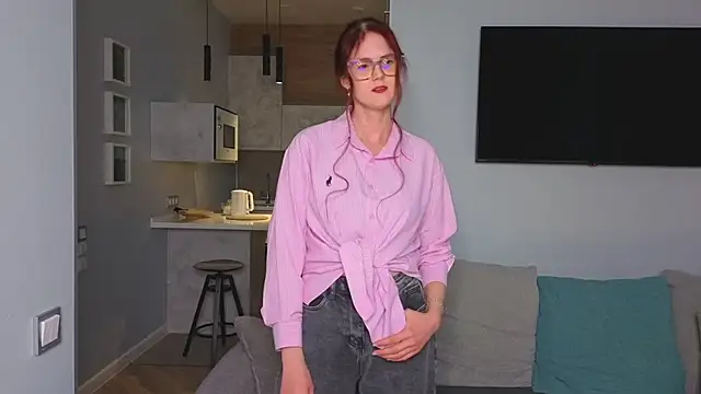 redheaddie online show from 05-03-26, 06:11
