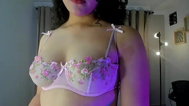 Snapshot of hanah_line chatting on 05-15-26, 12:36 hanah line online show from 05-15-26, 12:36