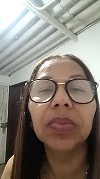 Snapshot of Ladymilf12 chatting on 05-13-26, 01:12 Ladymilf12 online show from 05-13-26, 01:12