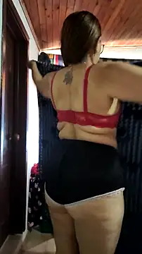 Snapshot of Ladymilf12 chatting on 06-27-26, 02:45 Ladymilf12 online show from 06-27-26, 02:45