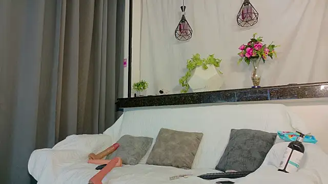 Snapshot of sexx_goddess chatting on 05-09-26, 11:57 sexx goddess online show from 05-09-26, 11:57
