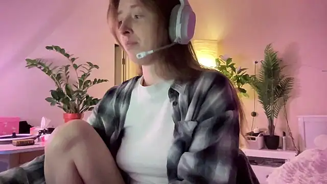 Snapshot of she_tora69 chatting on 07-29-26, 12:21 she tora69 online show from 07-29-26, 12:21