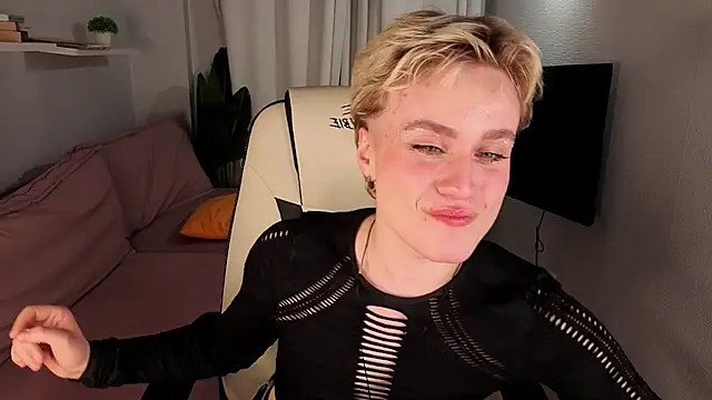 cumboydoll online show from 05-04-26, 01:14