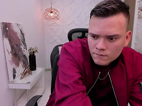 Alexei lux online show from 04-28-26, 07:07