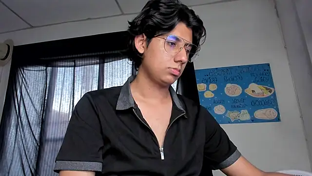 Snapshot of Ericef chatting on 06-19-26, 10:58 Ericef online show from 06-19-26, 10:58