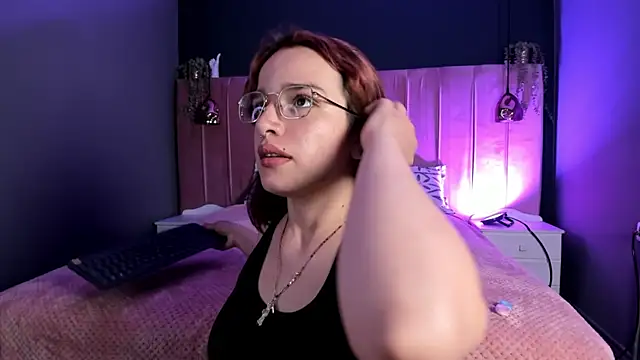 Snapshot of Azahara_18 chatting on 07-30-26, 07:02 Azahara 18 online show from 07-30-26, 07:02