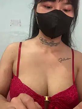 Snapshot of Lilyy18 chatting on 05-07-26, 05:11 Lilyy18 online show from 05-07-26, 05:11
