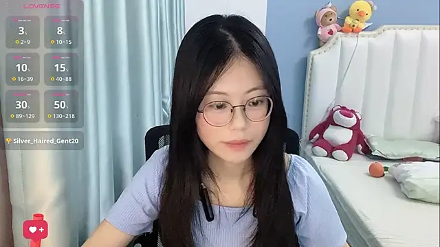 Snapshot of Luna-666 chatting on 05-23-26, 02:05 Luna-666 online show from 05-23-26, 02:05