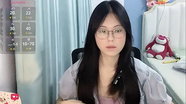 Snapshot of Luna-666 chatting on 05-21-26, 12:46 Luna-666 online show from 05-21-26, 12:46