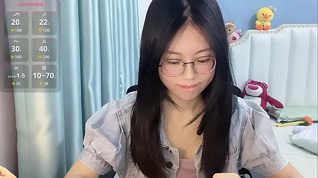 Snapshot of Luna-666 chatting on 04-30-26, 03:30 Luna-666 online show from 04-30-26, 03:30