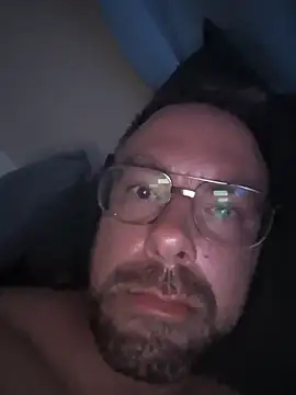 Snapshot of BWCMarineMark chatting on 07-12-26, 06:25 BWCMarineMark online show from 07-12-26, 06:25