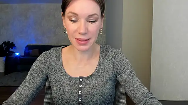 Snapshot of miababemi09 chatting on 05-11-26, 04:47 miababemi09 online show from 05-11-26, 04:47