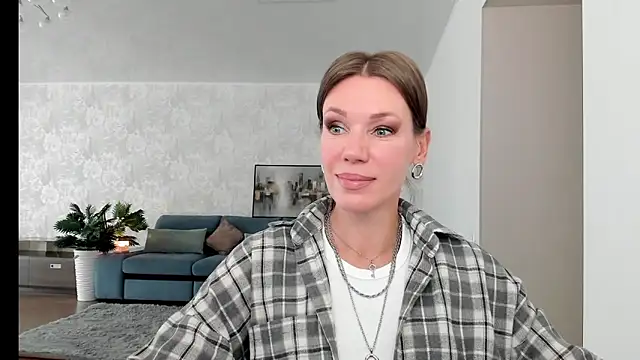 Snapshot of miababemi09 chatting on 05-22-26, 04:54 miababemi09 online show from 05-22-26, 04:54