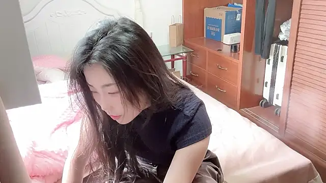 XIAOnaimao-001 online show from 05-06-26, 06:17