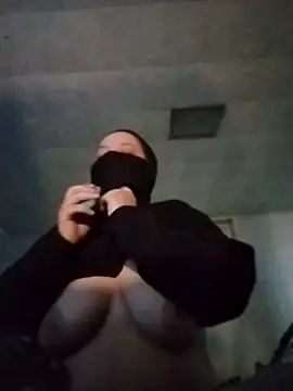 wetandtightcoochie online show from 04-26-26, 01:19