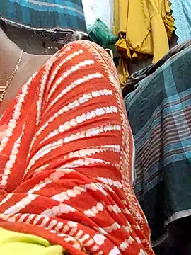 Snapshot of Gulapi_N chatting on 07-08-26, 10:38 Gulapi N online show from 07-08-26, 10:38
