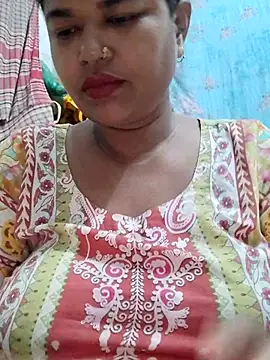Snapshot of Gulapi_N chatting on 07-07-26, 12:20 Gulapi N online show from 07-07-26, 12:20