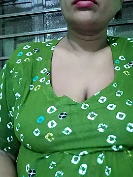 Snapshot of Gulapi_N chatting on 06-06-26, 06:13 Gulapi N online show from 06-06-26, 06:13