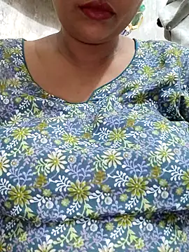 Snapshot of Gulapi_N chatting on 07-19-26, 09:50 Gulapi N online show from 07-19-26, 09:50