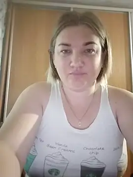 Snapshot of MiyaOlliver chatting on 05-30-26, 09:26 MiyaOlliver online show from 05-30-26, 09:26