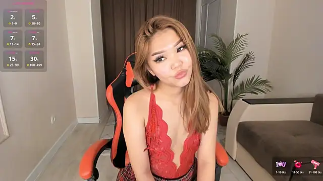 Yun le online show from 06-15-26, 03:12