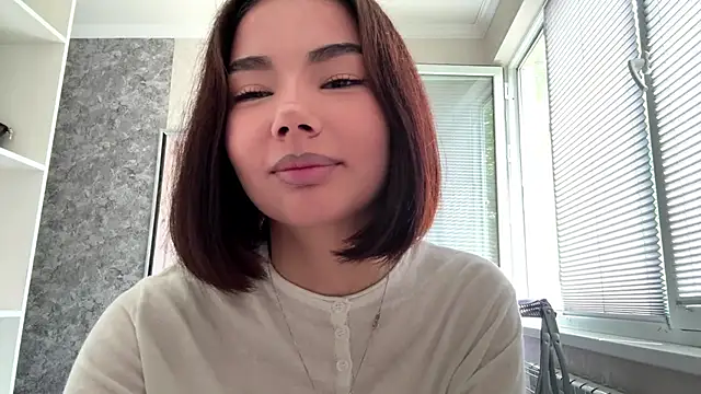 Snapshot of MarylnMonnier chatting on 05-18-26, 08:19 MarylnMonnier online show from 05-18-26, 08:19